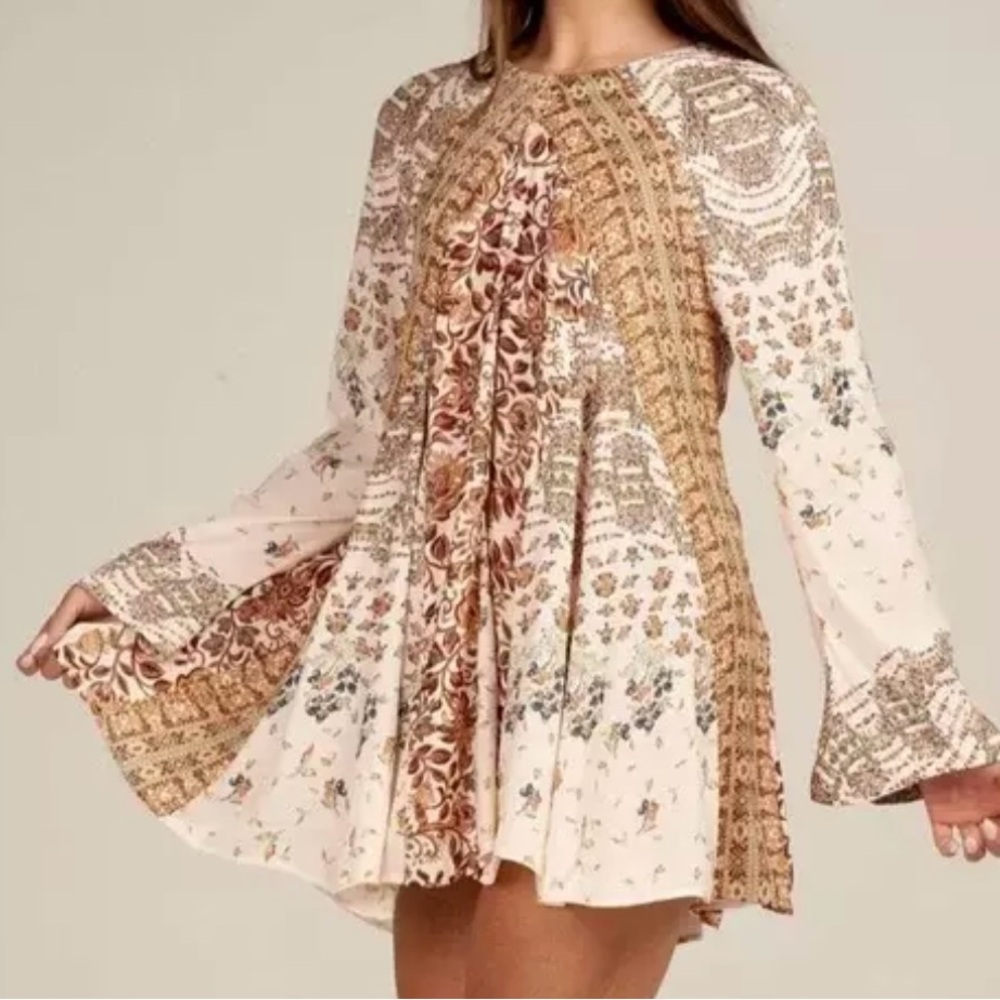 Free People Stevie Printed Long Sleeve Tunic Dress in Tea Combo